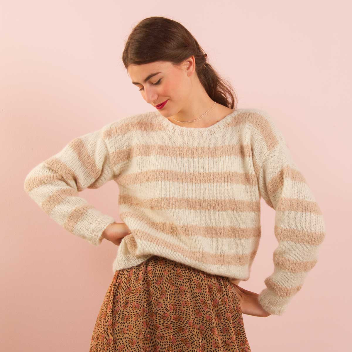 Women's jumper knitting pattern