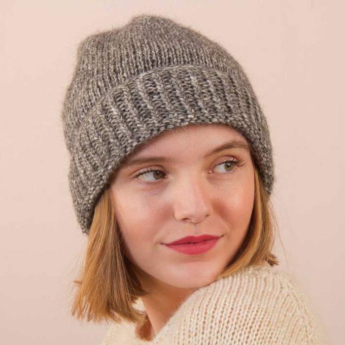 Aries Ready-to-knit Cap